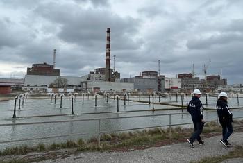 An IAEA expert mission team at the Zaporizhzhya Nuclear Power Plant. (file)